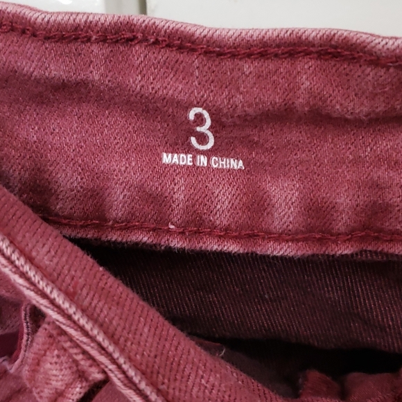 SO maroon capris - Picture 3 of 4